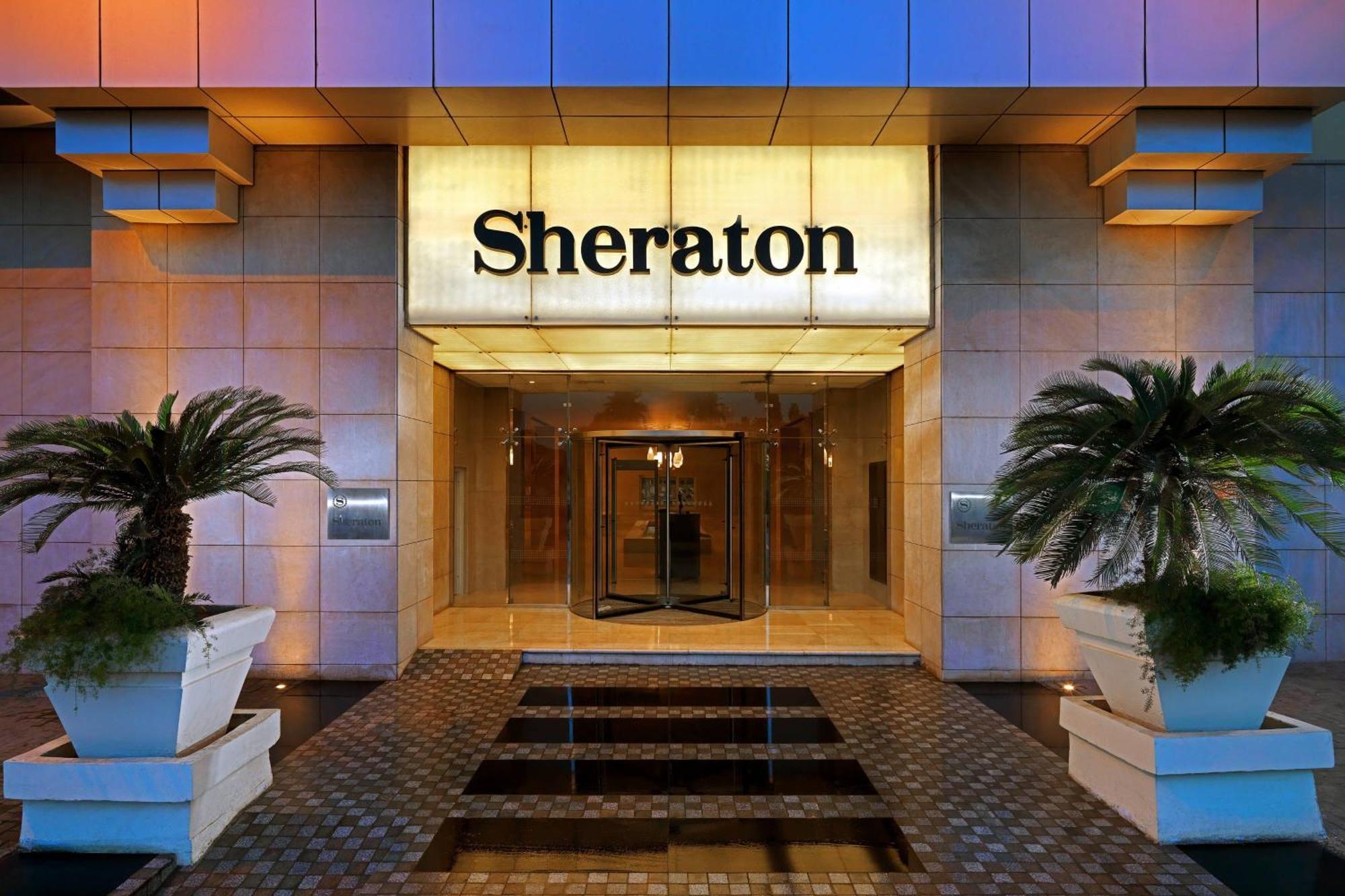Sheraton Cairo Hotel & Casino Exterior photo