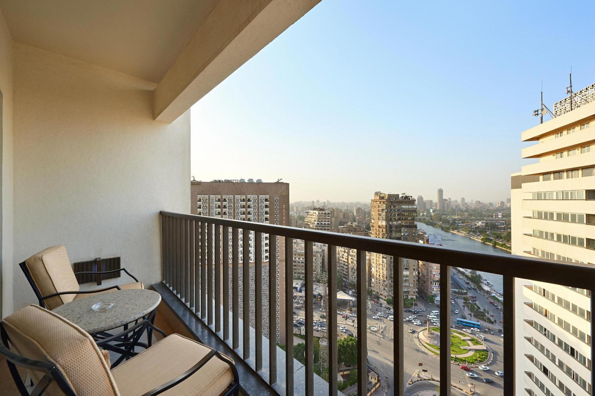 Sheraton Cairo Hotel & Casino Exterior photo